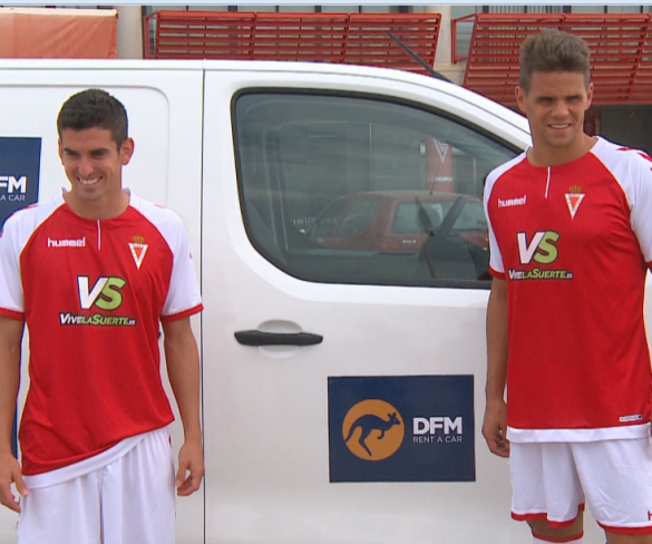 Hugo Álvarez y Alfaro ya visten la camiseta del Real Murcia