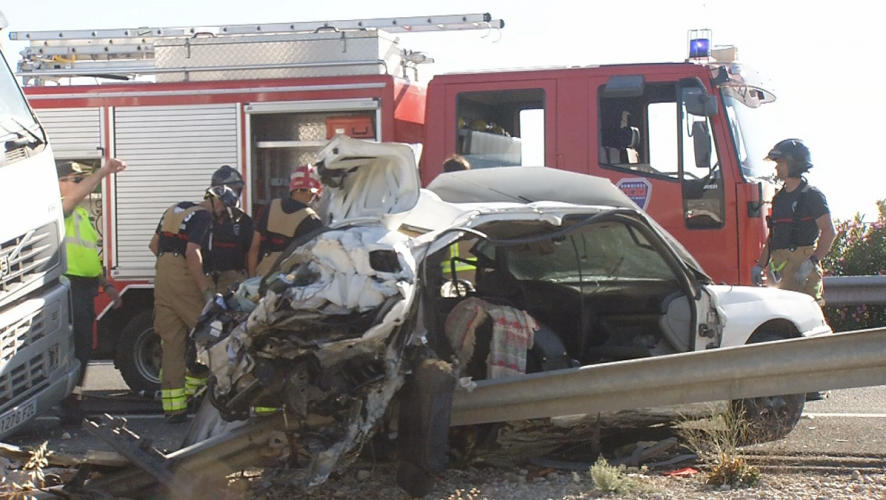 La Guardia Civil baraja la distracción por sueño como causa del accidente fatal de la A-30