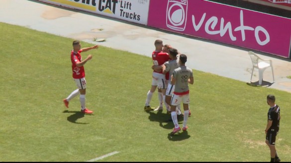 El Real Murcia cierra con victoria una temporada negra (2-1)