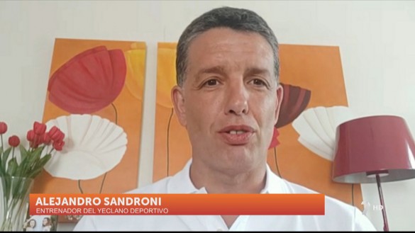 Sandroni: “Sandroni y el Yeclano tenían que seguir creciendo juntos”