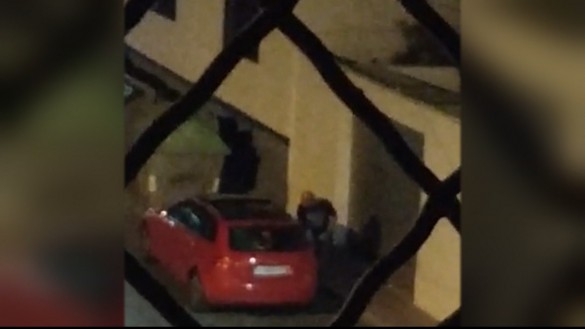 Buscan a un hombre en Murcia por robar en el interior de los coches