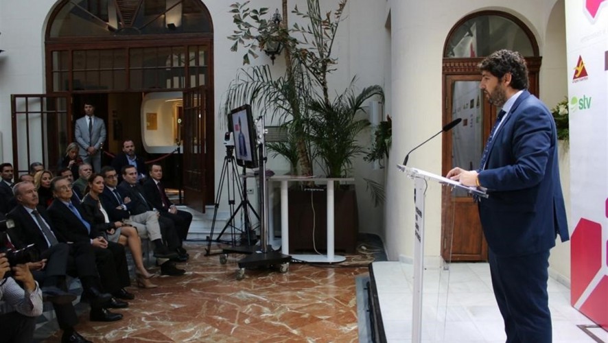 El Gobierno regional estudia el contencioso contra el ‘trasvase cero’