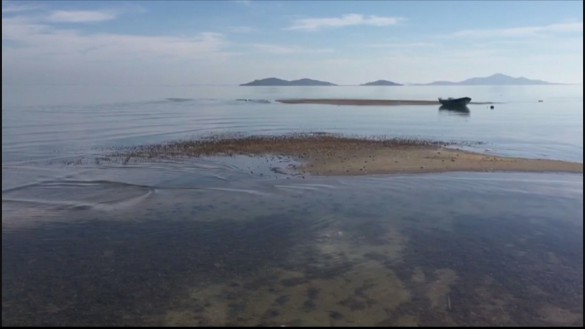 Cs, PP y PSOE pactan ampliar la zona protegida en torno al Mar Menor de 500 a 1.500 metros