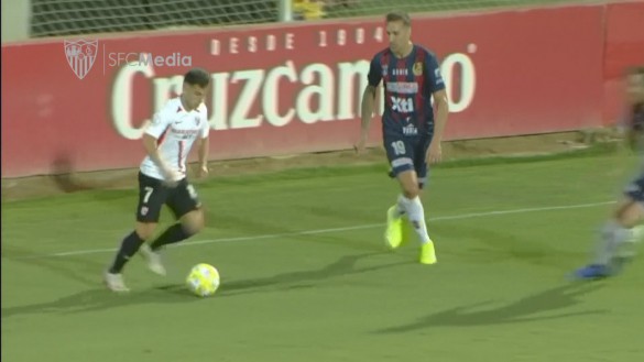 El Yeclano se estrena con un empate en Segunda B (0-0)