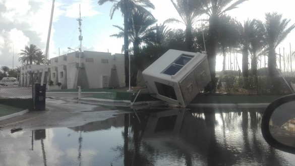 ‘Gloria’ provoca daños materiales en varios puntos del litoral de la Región