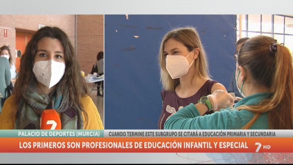 Comienza la vacunación de docentes en Lorca y Murcia con 2.718 personas citadas