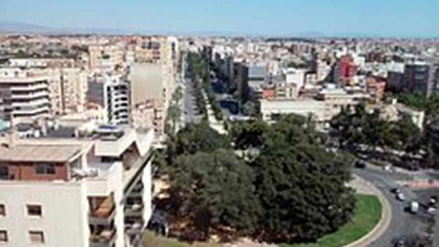 Heridas dos personas al colisionar dos vehÃculos y una furgoneta en la Alameda de San Antón de Cartagena