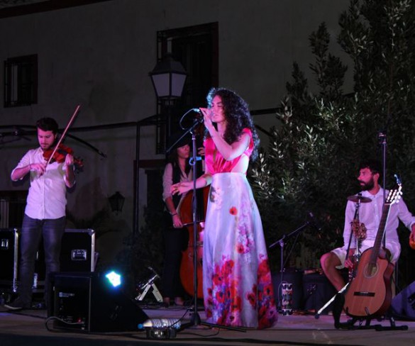 Amarela presenta en Puerto Lumbreras ‘El viaje de la luz’, nuevas canciones con tintes folk y jazz