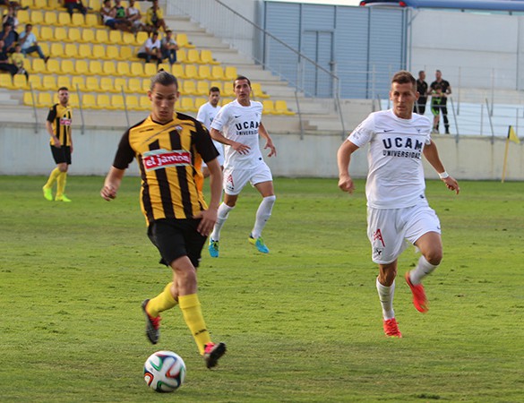 El UCAM Murcia CF ficha al mediapunta Son, procedente del San Roque
