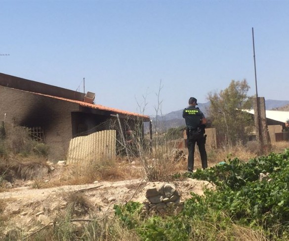 El individuo que podrÃa haber matado a su madre, a su hijo y a la hija de su exmujer sufrÃa una depresión