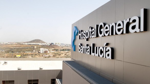 Un joven resulta herido tras volcar su vehÃculo en la RM-12, en Cartagena