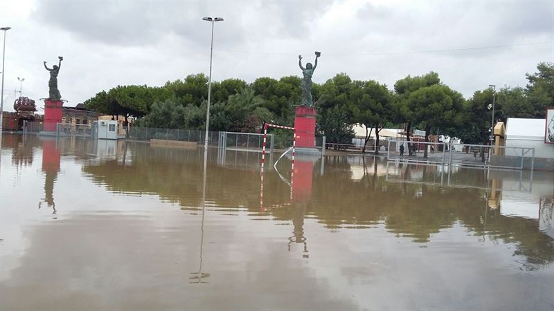 La lluvia y el viento provocan cien incidencias en la Región
