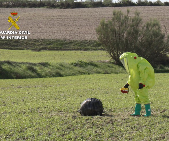 La Guardia Civil controla y retira un objeto aeroespacial en Mula