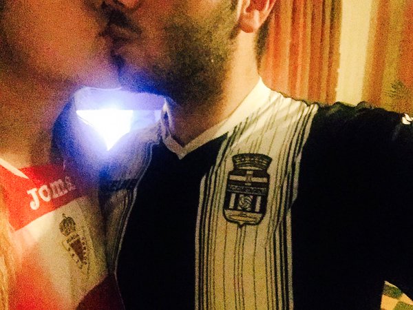 ‘Un beso de colores’ gana el concurso de fotos ‘Derbi Regional’