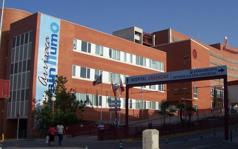 Detenida en Archena por rociar con un líquido a su marido y ocasionarle quemaduras de tercer grado