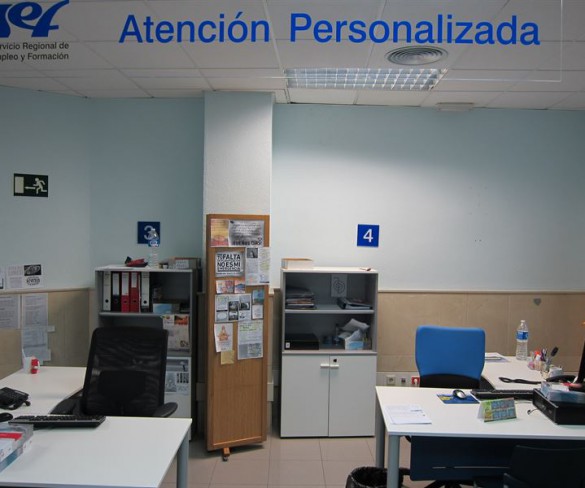 El número de desempleados baja en 14.170 personas en 2015 en Murcia, un 9,96%