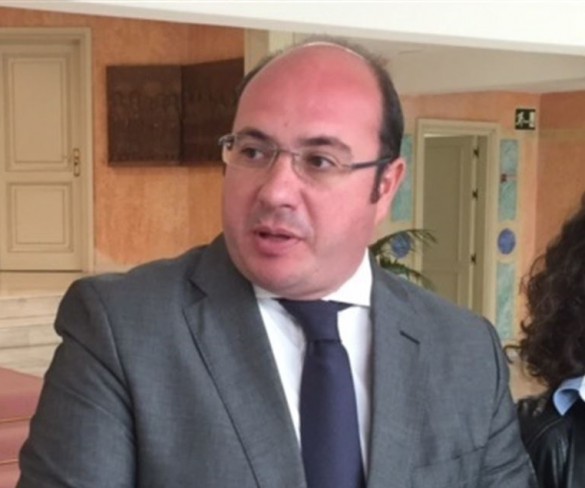 El presidente regional asegura que se cumplirá el objetivo de déficit al final de la legislatura