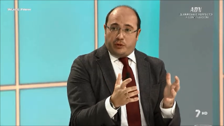 Pedro Antonio Sánchez cree que el acuerdo de PSOE y C’s coloca al país “en la estrategia político-electoral de algunos”
