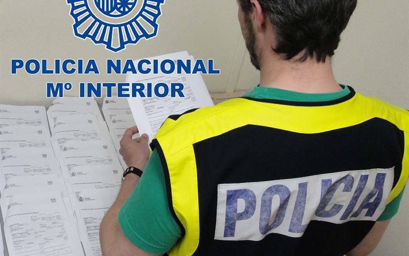 Detenida la exdirectora de una sucursal bancaria y sus colaboradores por estafar con líneas de descuento