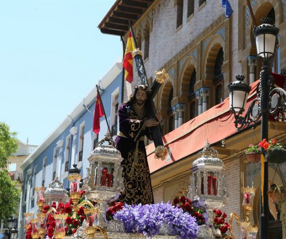 Temperaturas frescas por debajo de lo normal y mucha nubosidad marcan el inicio de la Semana Santa en Murcia