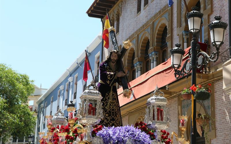 Temperaturas frescas por debajo de lo normal y mucha nubosidad marcan el inicio de la Semana Santa en Murcia