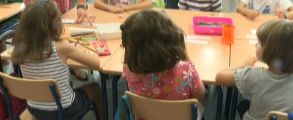 Educación concede las primeras 31.280 becas de material escolar