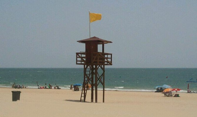 Bandera amarilla en playas de Águilas, Cartagena y Lorca