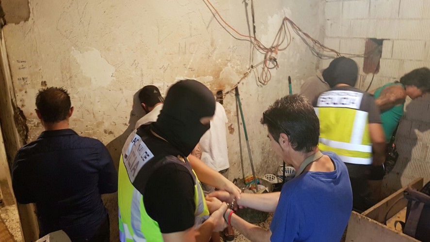 La Policía Nacional desarticula un punto de venta de droga en Los Mateos (Cartagena)
