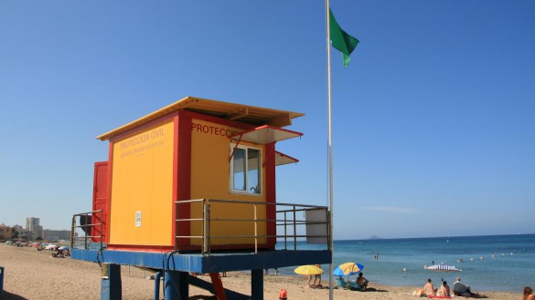La bandera verde ondea este sábado en todas las playas de la Región de Murcia