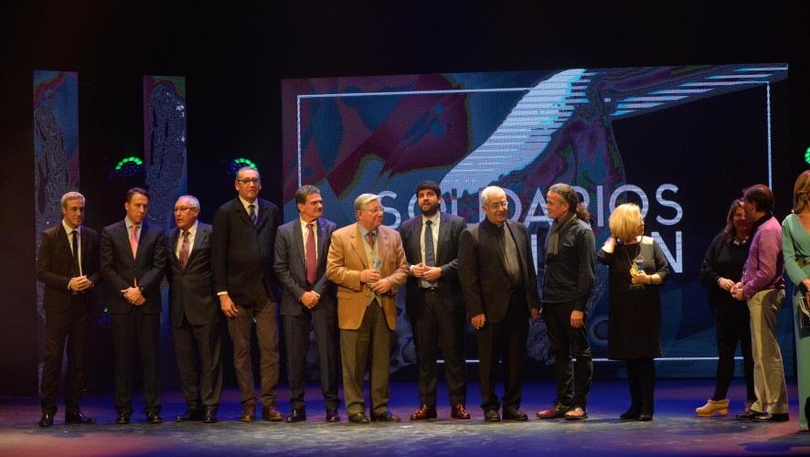 Colabora con los Premios Solidarios de la Región