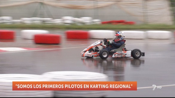 Un equipo de karts de la Región compite por primera vez en el campeonato de España