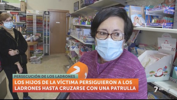 Atracan por tercera vez el mismo estanco en San Javier