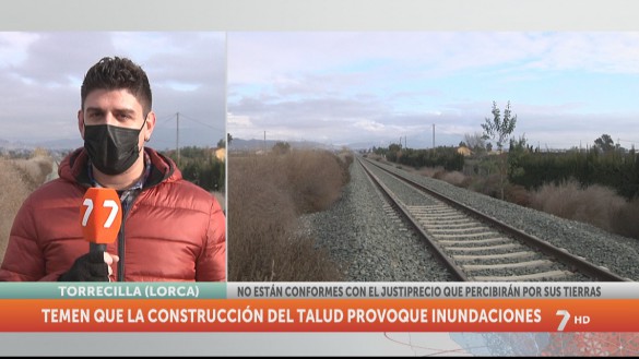 Vecinos de Lorca se enfrentan a las expropiaciones por la construcción del AVE